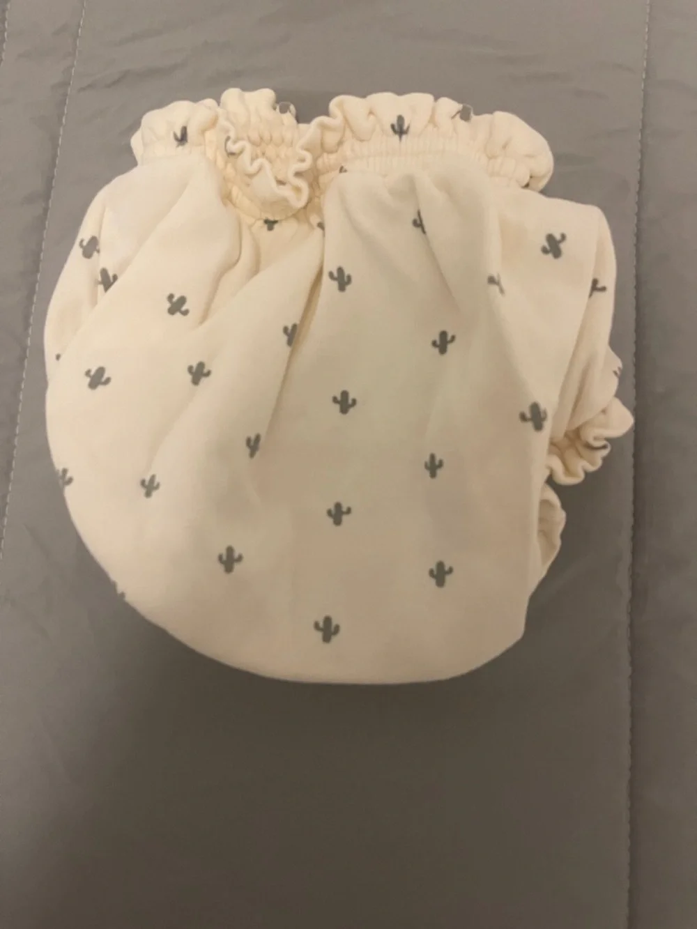 Quincy Mae Cream Bloomers with Tiny Gray Cactus Print